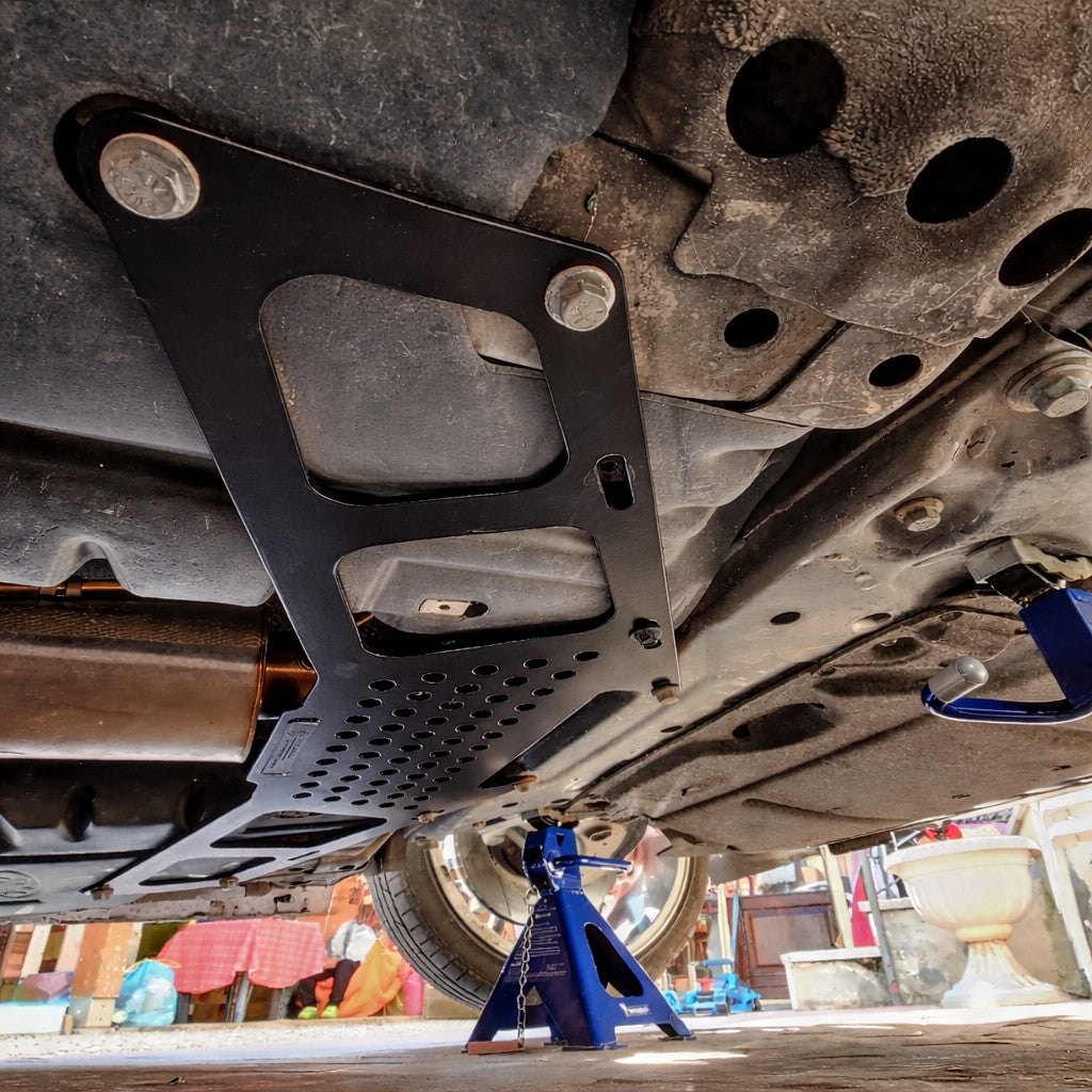 Telaietto frame rinforzo trapezi Ford Fiesta MK7 MK7.5 MK8